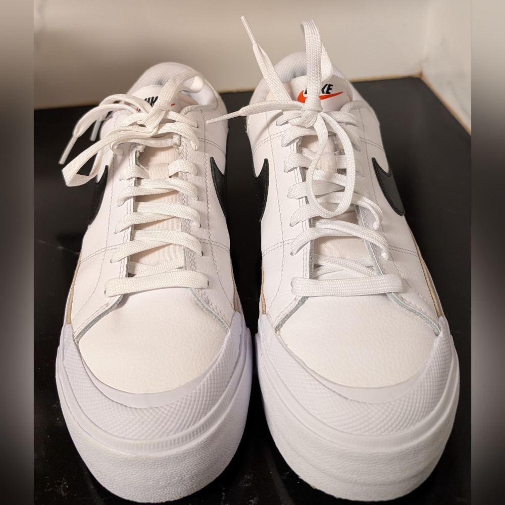Nike Court Legacy Lift Platform Sneakers Size 9 Like New MSRP $94.99 - Picture 4 of 12